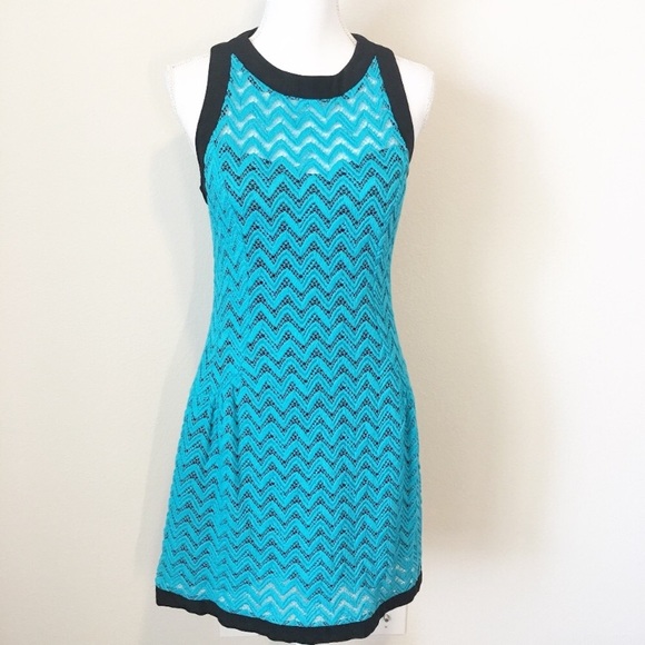 Nanette Lepore Groove lace dress, size 6 - Picture 2 of 8